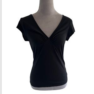 No Boundaries black v neck tee. Size XL juniors